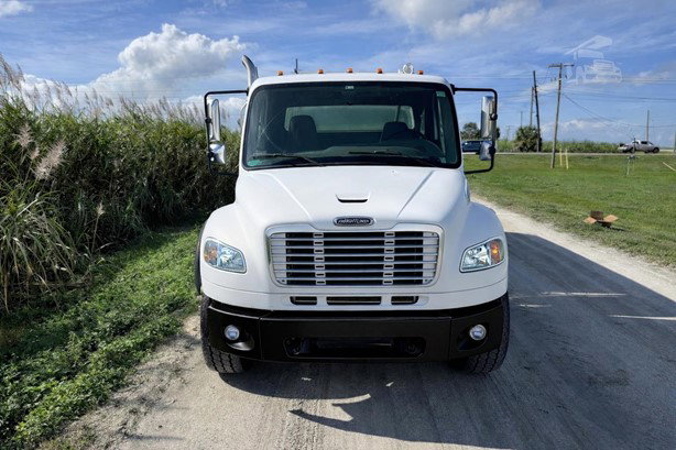 2007 Freightliner Business Class Tanker Truck - Fuel for sale — view 3