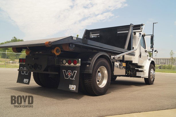 2016 Freightliner Business Class Hook Lift Truck for sale — view 3