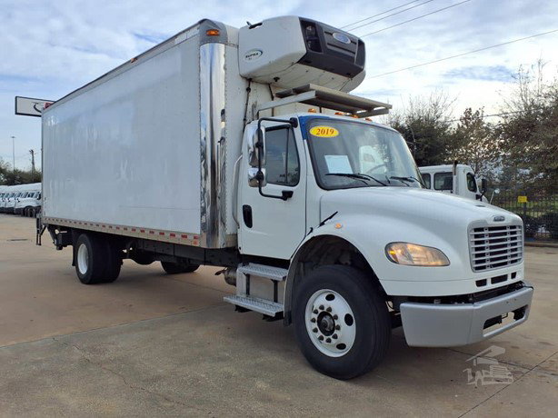 2019 Freightliner Business Class Refrigerated Truck for sale — view 3