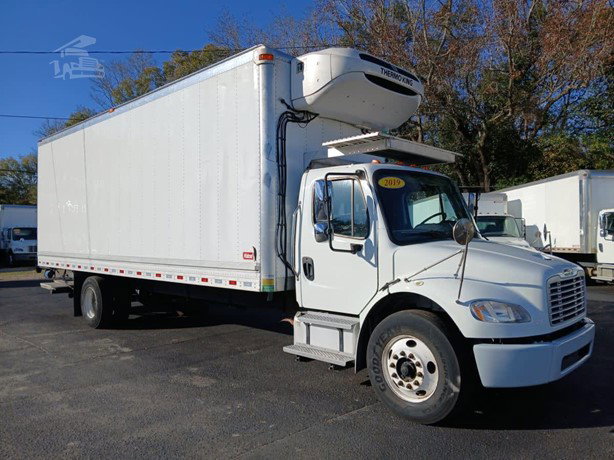 2019 Freightliner Business Class Refrigerated Truck for sale — view 3