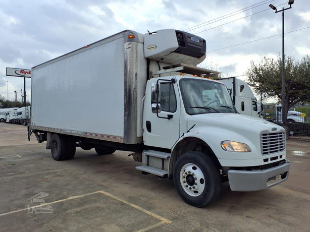 2019 Freightliner Business Class Refrigerated Truck for sale — view 3