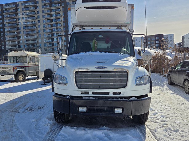 2014 Freightliner Business Class Refrigerated Truck for sale — view 3