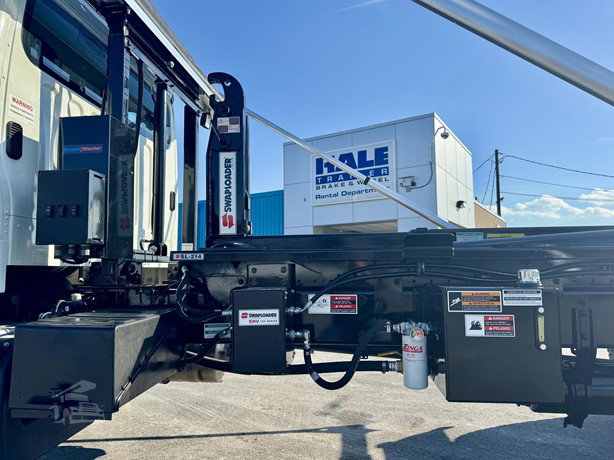 2018 Freightliner Business Class Hook Lift Truck for sale — view 4