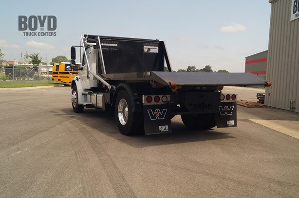 2016 Freightliner Business Class Hook Lift Truck for sale — view 4