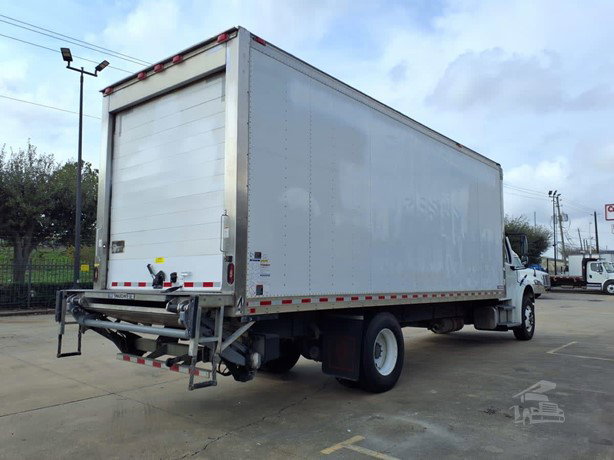 2019 Freightliner Business Class Refrigerated Truck for sale — view 4