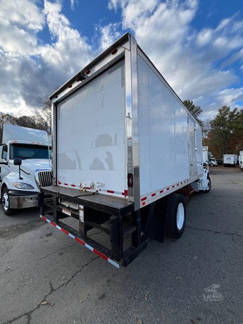 2019 Freightliner Business Class Refrigerated Truck for sale — view 4