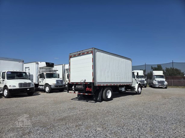 2019 Freightliner Business Class Refrigerated Truck for sale — view 4