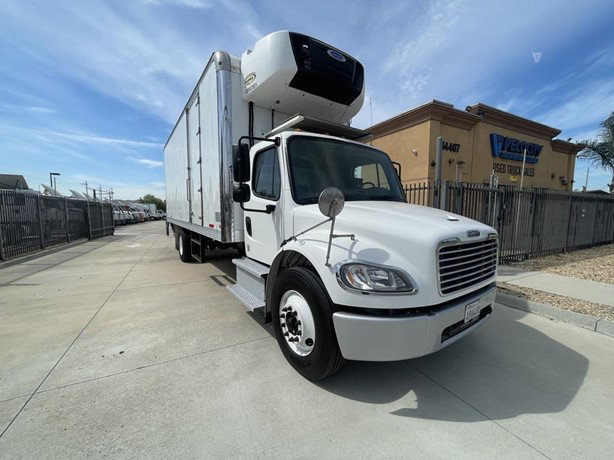 2019 Freightliner Business Class Refrigerated Truck for sale — view 4