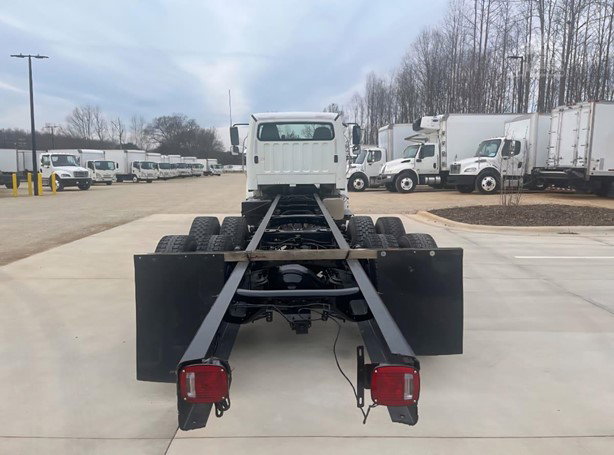 2019 Freightliner Business Class Cab Chassis Truck for sale — view 5