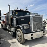 1988 Freightliner FLC120 Tow Truck for sale — view 3