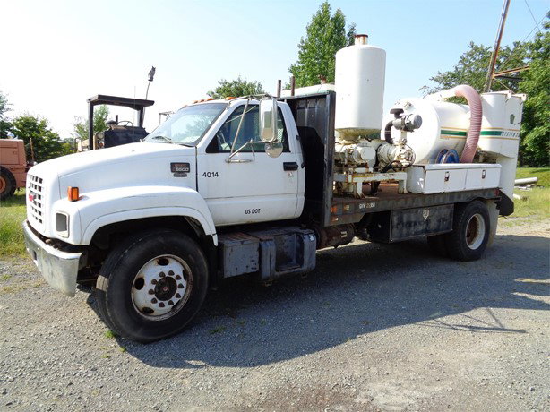 2000 GMC Topkick C6500 Sewer Truck for sale — view 2