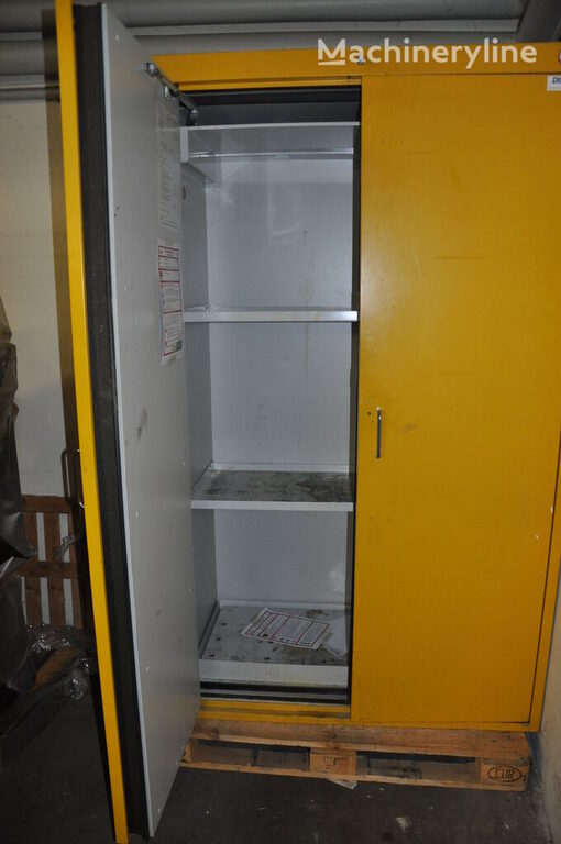 Genios hazardous materials cabinet / safety cabinet / fire prote Laboratory Equipment for sale — view 3