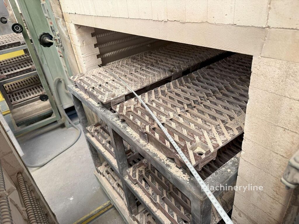 H&C Fours 400°C Laboratory Equipment for sale — view 2