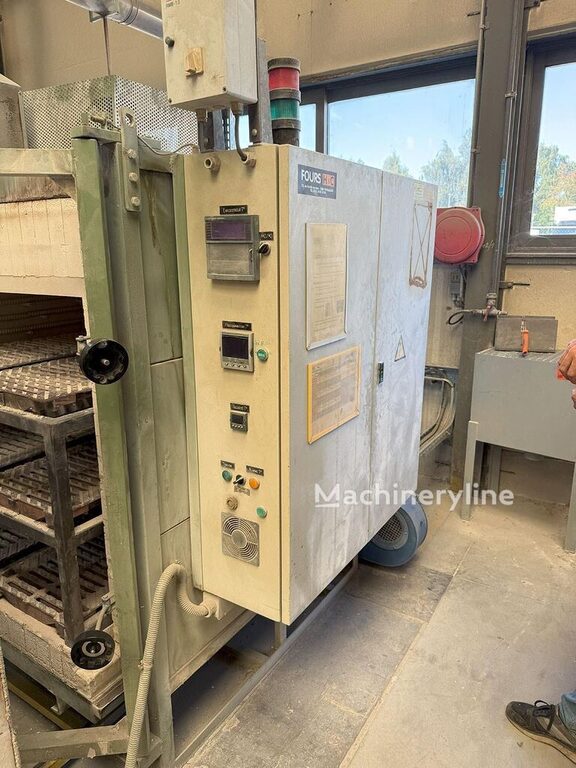 H&C Fours 400°C Laboratory Equipment for sale — view 4