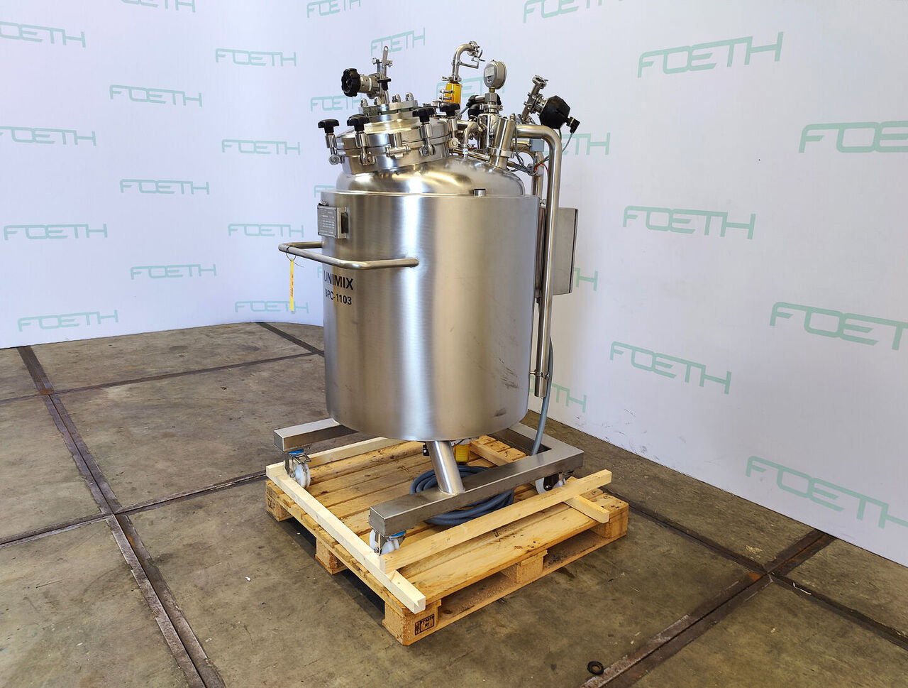 Haagen & Rinau 300 Ltr. - Pressure vessel Tank Container for sale — view 4