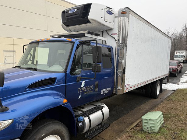 2016 International 4000 Box Truck for sale — view 2
