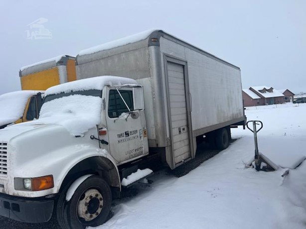 2002 International 4700 Box Truck for sale — view 2