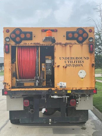 2000 International 4700 Sewer Truck for sale — view 4