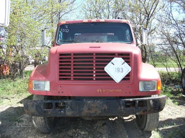 1991 International 4900 Tanker Truck - Fuel for sale — view 2