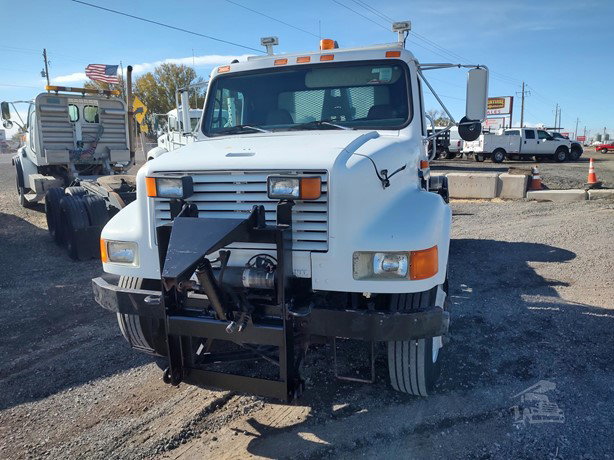 1995 International 4900 Hook Lift Truck for sale — view 3