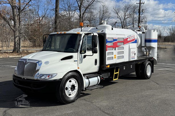 2015 International Durastar 4300 Sewer Truck for sale — view 2