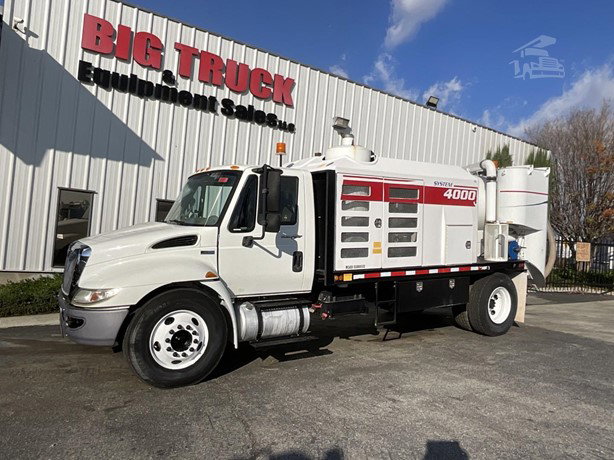 2014 International Durastar 4300 Sewer Truck for sale — view 2