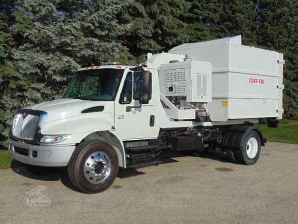 2006 International Durastar 4300 Sewer Truck for sale — view 2