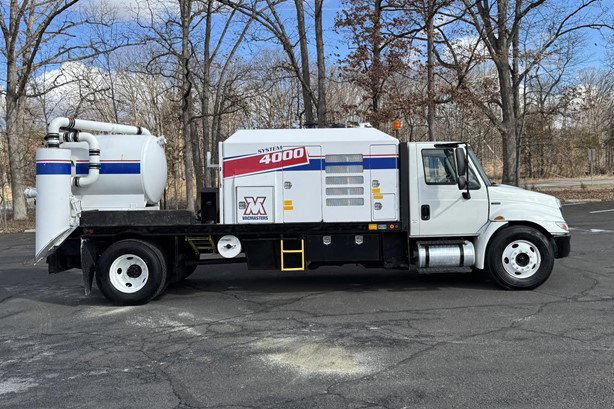 2015 International Durastar 4300 Sewer Truck for sale — view 3