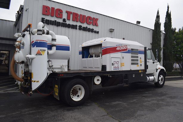 2014 International Durastar 4300 Sewer Truck for sale — view 3