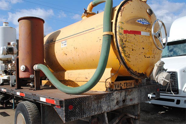2005 International Durastar 4300 Sewer Truck for sale — view 3