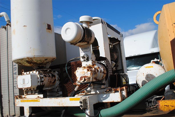 2005 International Durastar 4300 Sewer Truck for sale — view 4