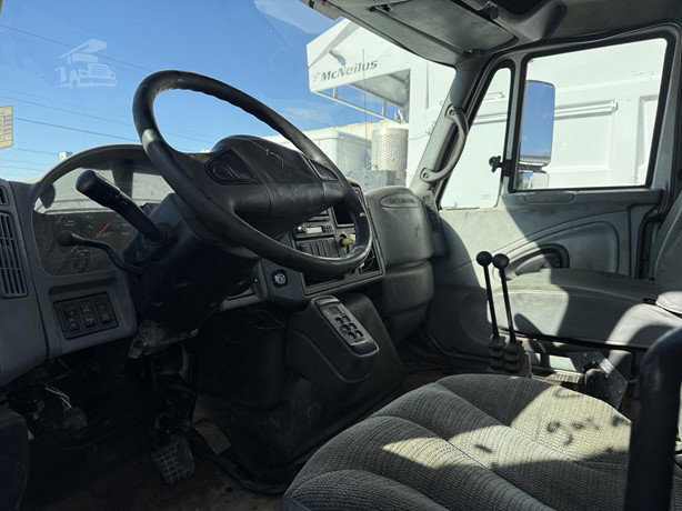 2007 International Durastar 4300 Hook Lift Truck for sale — view 4
