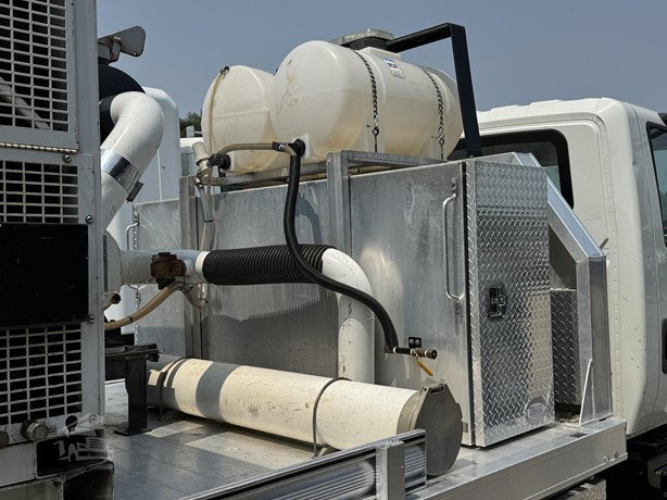 2016 International Durastar 4300 Sewer Truck for sale — view 5