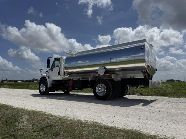 2014 International Durastar 4400 Tanker Truck - Fuel for sale — view 2