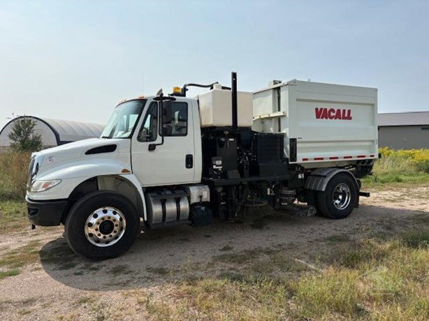2017 International Durastar 4400 Sewer Truck for sale — view 3