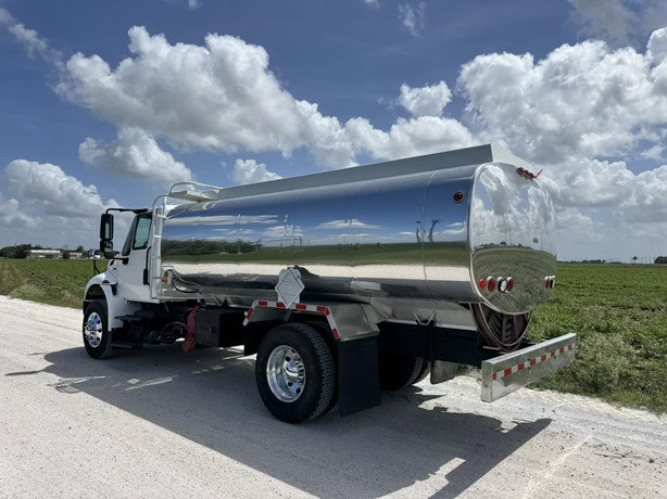 2014 International Durastar 4400 Tanker Truck - Fuel for sale — view 4