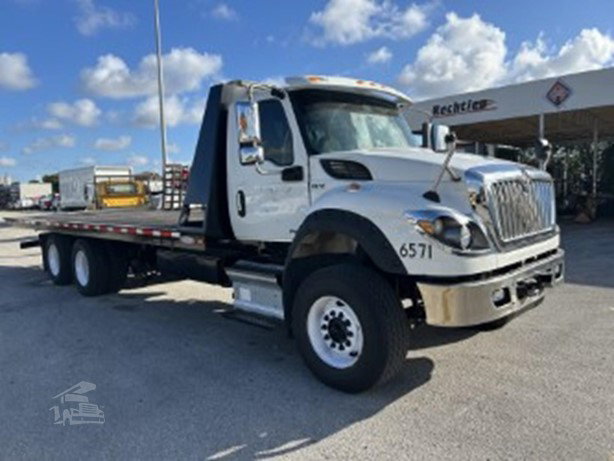 2019 International HV Tow Truck for sale — view 2