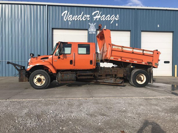 2007 International Workstar 7300 Pick Up Truck for sale — view 3