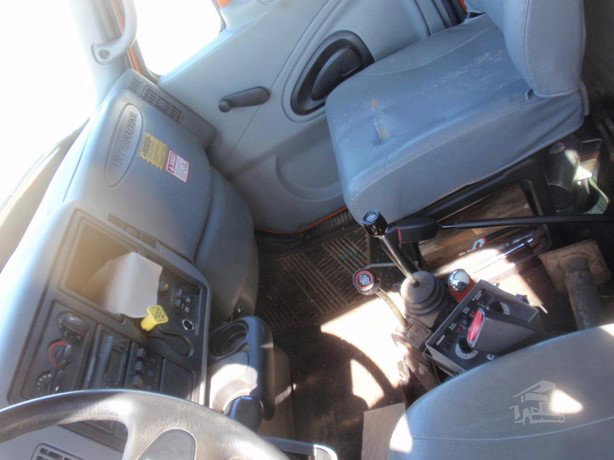 2005 International Workstar 7300 Pick Up Truck for sale — view 4