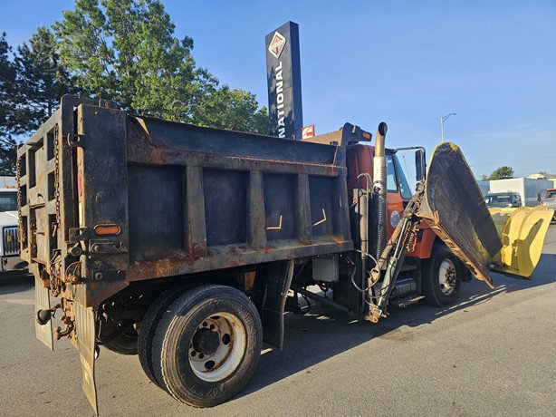 2009 International Workstar 7400 Pick Up Truck for sale — view 2