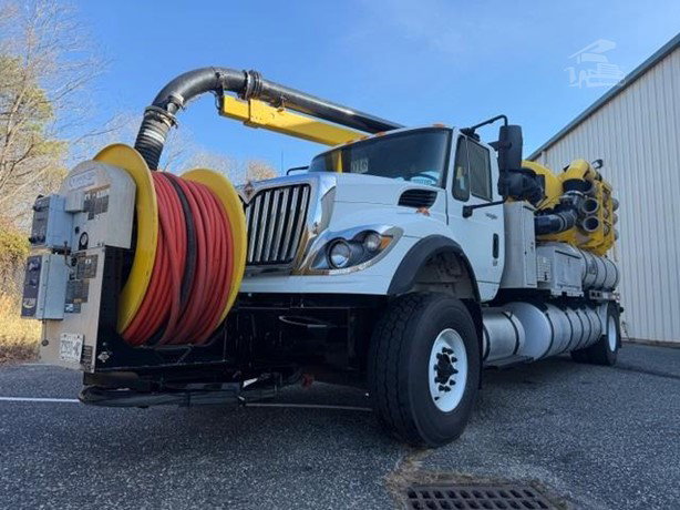 2014 International Workstar 7400 Sewer Truck for sale — view 2