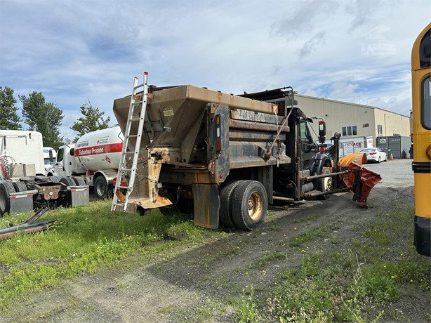 2004 International Workstar 7400 Pick Up Truck for sale — view 3