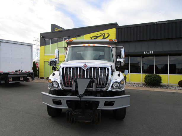 2009 International Workstar 7400 Pick Up Truck for sale — view 4