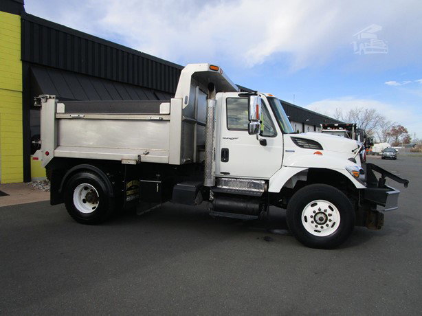 2009 International Workstar 7400 Pick Up Truck for sale — view 5
