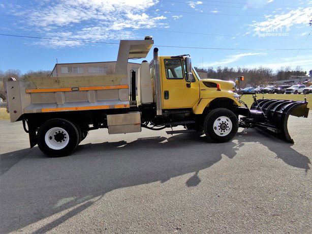 2008 International Workstar 7400 Pick Up Truck for sale — view 5
