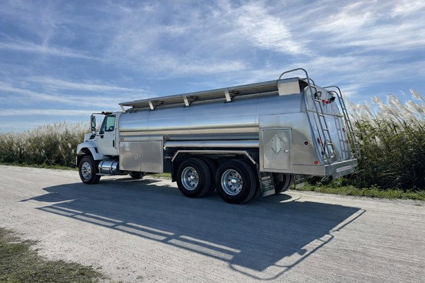 2010 International Workstar 7500 Tanker Truck - Fuel for sale — view 2