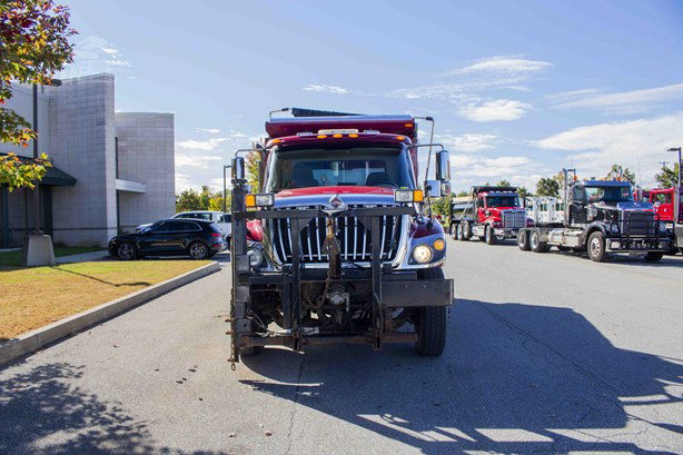 2010 International Workstar 7500 Pick Up Truck for sale — view 3