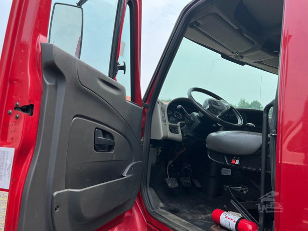 2012 International Workstar 7500 Pick Up Truck for sale — view 4