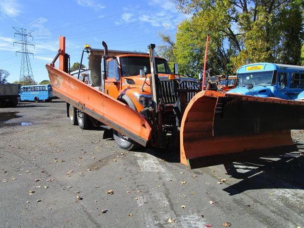 2009 International Workstar 7600 Pick Up Truck for sale — view 2