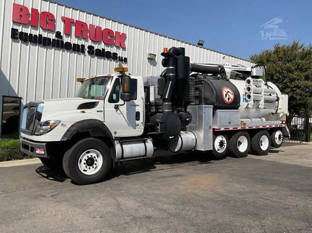 2014 International Workstar 7600 Sewer Truck for sale — view 2